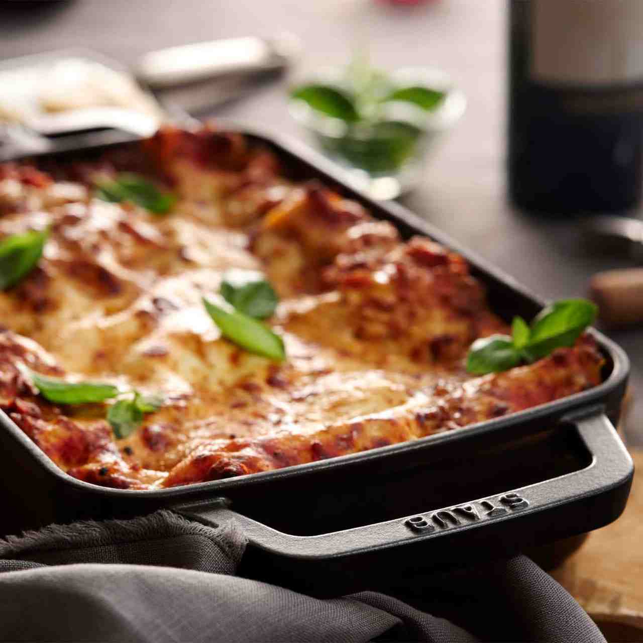 Cast Iron Roasting Pan | Staub - Kitchen Switchen