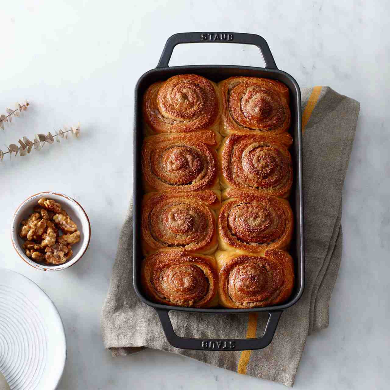 Cast Iron Roasting Pan | Staub - Kitchen Switchen