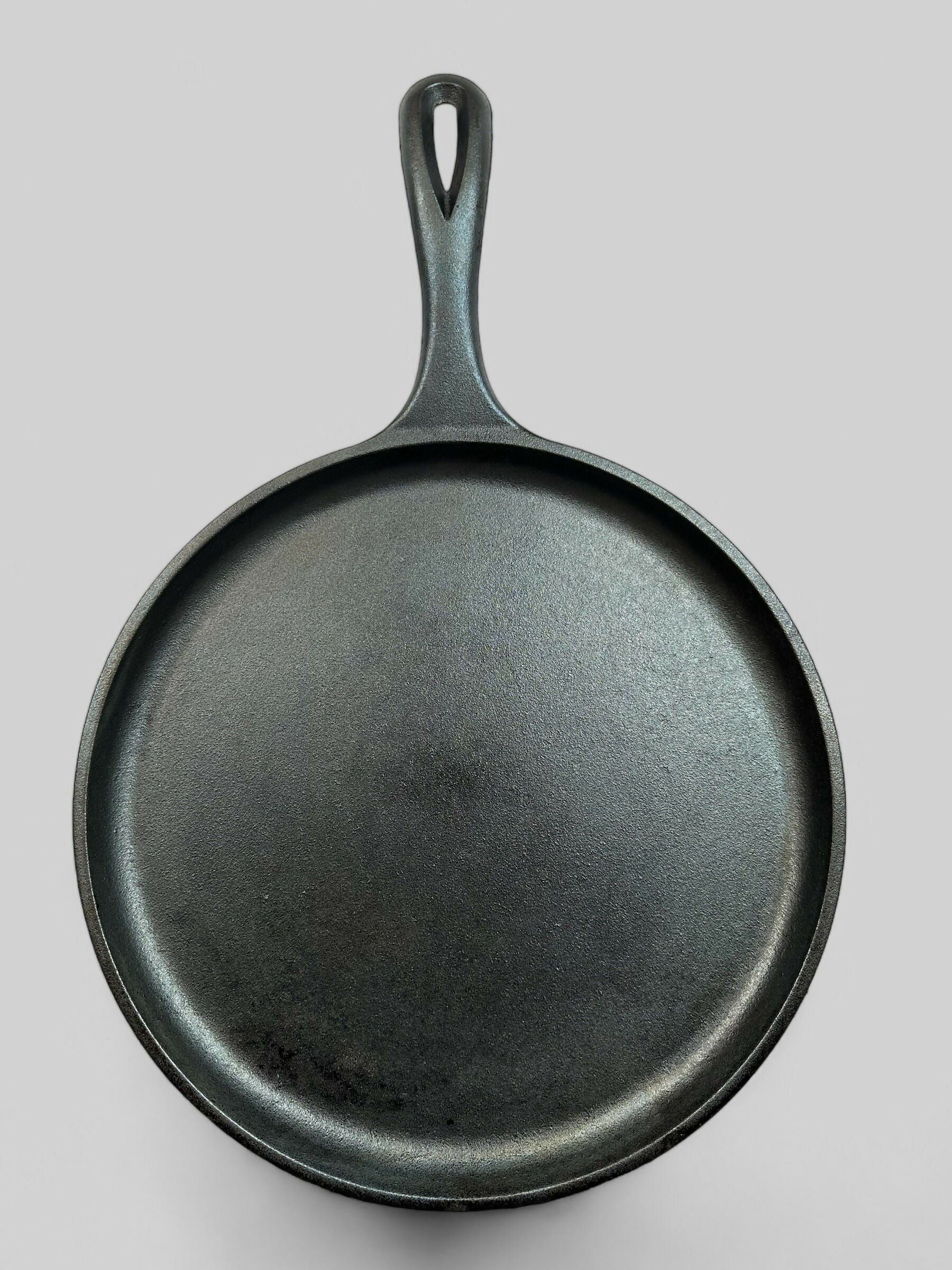 Lodge 10.5 Cast Iron Griddle front